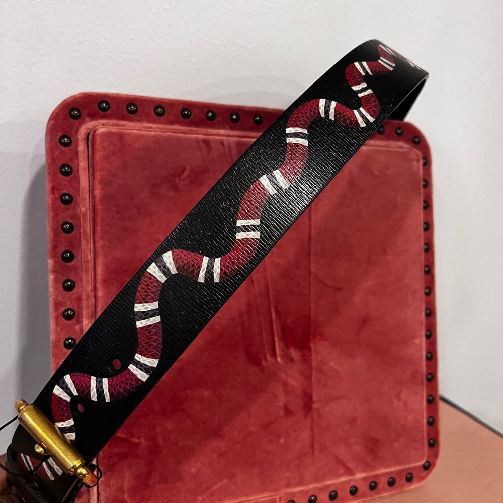 Gucci Men’s Kingsnake Leather Belt Size 90 (Waist 30/31)